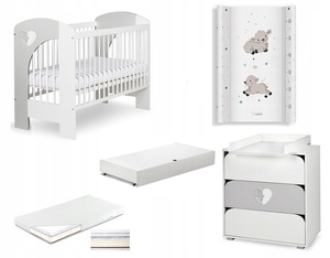 Zestaw mebli dziecięcych z Łóżeczkiem z Materacem z Przewijakiem Białe Popiel NEL SERCE