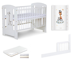 Łóżeczko drewniane 120x60 z Barierką z Materacem z Przewijakiem Białe ŻYRAFKA