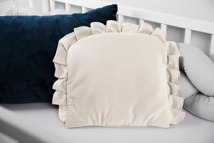 Poduszka z falbanką Velvet Biała pol_pl_Poduszka-z-falbanka-Velvet-Biala-2826_3