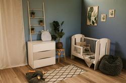 Zestaw mebli dziecięcych z Łóżeczkiem Białe Popiel NATI