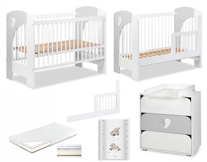 Zestaw mebli dziecięcych z Łóżeczkiem z Materacem z Przewijakiem Białe Popiel NEL SERCE