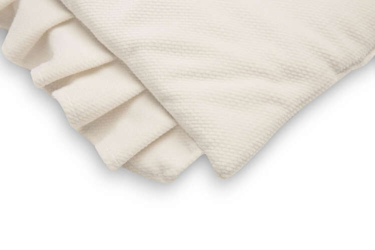 Poduszka z falbanką Velvet Biała pol_pl_Poduszka-z-falbanka-Velvet-Biala-2826_2